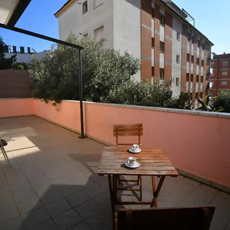 Equipped With Sea Views Apartment